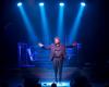 This famous comedian claims “The right to happiness” on the stage of a performance hall in Sarthe