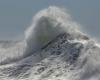 Tourist boat probably had an accident in strong waves