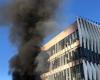 VIDEO – Angry farmers: in Nîmes, fire in front of the Crédit Agricole headquarters