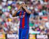 Ronaldinho's magnificent free kick during a Barça-Real gala match