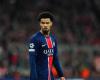 PSG. Warren Zaire-Emery reacts to the whistles at the Parc des Princes after the draw conceded against Nantes