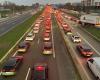 Monster traffic jams at the entrances to Lyon, taxis block the Lyon Sud hospital