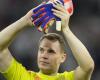 Bayern’s Neuer bags first red card in 866 matches