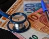 The consultation of a general practitioner costs 30 euros and 60 euros for a specialist