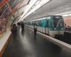 traffic interrupted on metro line 8 in Paris, police intervention necessary