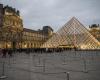 Free evening reception on the first Friday of each month Louvre Museum Paris Friday December 6, 2024