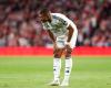 Jamel Debbouze flies to the aid of Kylian Mbappé and slips a tackle on Cristiano Ronaldo