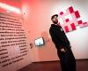 Oli inaugurates his own exhibition in homage to his city and music