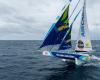 despite major damage, Sébastien Simon narrows the gap on leader Charlie Dalin