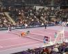 funny scene, Humbert and Gasquet repair the net