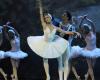 I’m a dancer at the Paris Opera, this is how much I earn