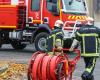 firefighters mobilized for a fire on the roof of the church of Saints Francis