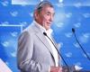 Eddy Merckx, successfully operated on his hip, jokes about his fall