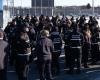 Sorel-Tracy detention facility | Dozens of officers gather to pay tribute to their injured colleague