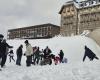 Saint-Gaudens. First day of skiing at Luchon Superbagnères