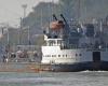 One dead and liters of oil spilled: impressive images of the sinking of two oil tankers off the coast of Crimea