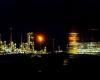 Rosneft and Reliance sign oil deal