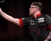 Barry comfortably into round two at the Ally Pally