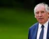 Having become Prime Minister, can François Bayrou remain mayor of Pau?