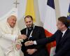 Images of the meeting between Pope Francis and Emmanuel Macron in Corsica