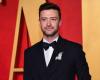 Justin Timberlake shows too much, victim of clothing accident during concert