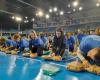 More than 700 volunteers take part in a collective cardiac massage at the Palais des Sports in Toulon