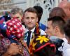 Emmanuel Macron attacked by Mahorais