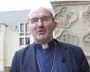 Bishop Gérard Le Stang gives a tour of Notre-Dame Cathedral in Amiens