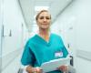 The number of nurses in hospitals decreasing between 2019 and 2022