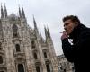 Milan bans cigarettes outside