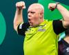 Van Gerwen outclasses Dobey and meets Littler in the final of the World Darts Championship