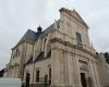 During the work on Vannes Cathedral, where will masses take place?