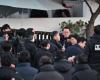 Arrest of ousted President Yoon suspended, police prevented by security services