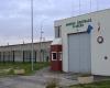 several agents taken hostage at Arles prison