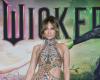 Jennifer Lopez appears in a bikini, Internet users go wild