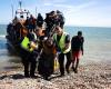 Keir Starmer plunges into migration crisis by makeshift boat