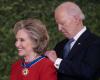 Clinton, Soros, Messi… Before handing over to Trump, Biden decorates at all costs