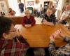 At 102, Florine Cormier dreams of continuing to play cards for a long time