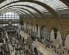 attendance down for the Orsay Museum and the Louvre Museum