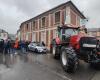 Beauvais. The farmers all received by the prefect