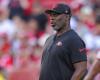 Anthony Lynn’s coaching odyssey could make a stop in New York, as the Jets consider the former Chargers offensive coordinator.