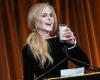 Award-winning for “Babygirl”, Nicole Kidman drank a glass of milk on stage when receiving her award