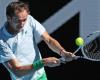 Daniil Medvedev avoids Kasadit Samrej upset at Australian Open