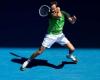 Medvedev beats Samrej to advance to second round