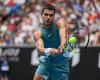 Australian Open | Alcaraz, Djokovic and Zverev advance to third round