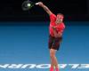 Australian Open: Zverev makes third round