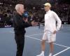 Unusual, Australian Open > Sinner to McEnroe during the on-court interview: “We can say that you and I are not very different… I think we’ll stop there”