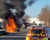 Vaucluse. A car on fire in the Auchan Le Pontet shopping area