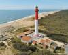 the Coubre lighthouse soon to be demolished?