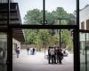 the new public high school around La Brède in the waiting room